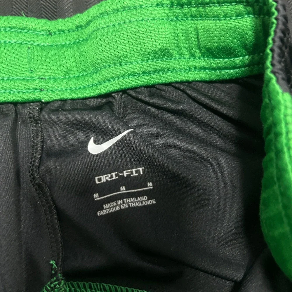 Nike Oregon Ducks Dri-FIT Athletic Shorts Mens Medium Black Green Colorblock
